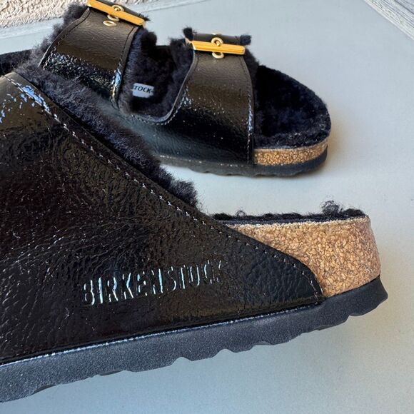 Birkenstock Arizona Shearling Eyelet Sandals Womens 38EU or 7US Shiny Black Gold - Picture 12 of 13